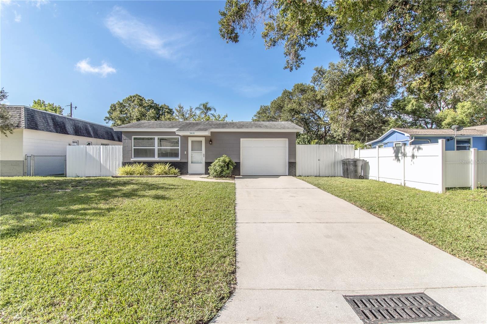 Amazing opportunity with this property for RENT located in the heart of Gulfport, 3 BEDS 1.5 BATHS with 1 CAR GARAGE, STOVE, WASHER AND DRYER AND SPARE REFRIGERATOR, LARGE AND FENCED BACKYARD, friendly and safety city with its own Police Department, Fire Department and EMS. This property is also surround by collection of great Restaurants, very close to its own Gulfport Bech and Fishing Pier. Don't waste more time looking around and schedule your showing TODAY.