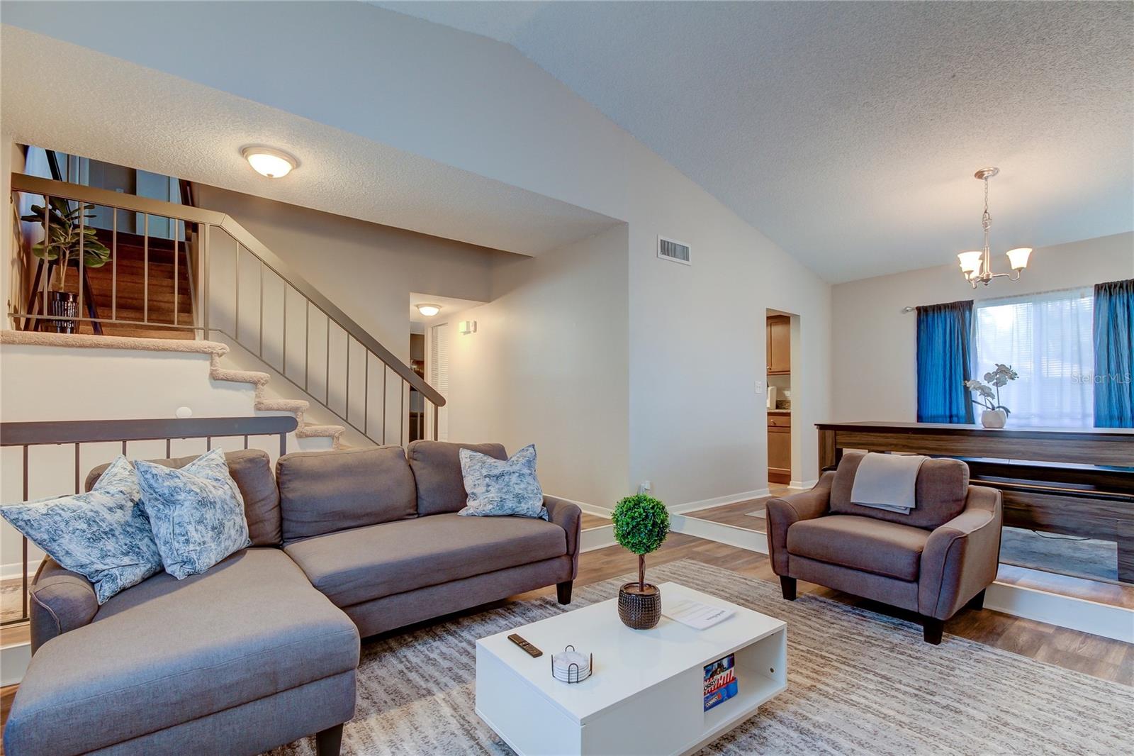 NORTH LAKES SEC C UNIT 1 - Residential