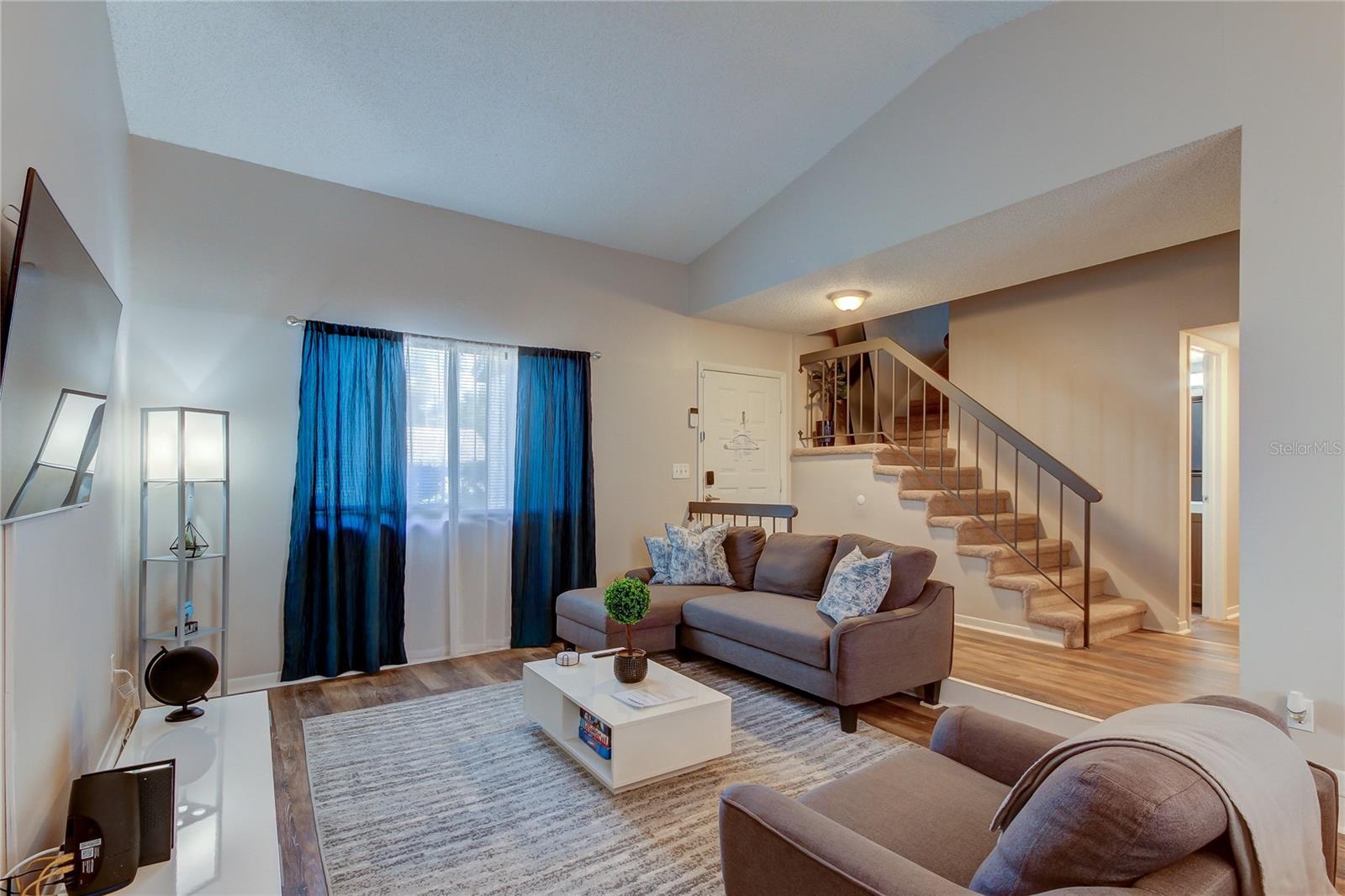 NORTH LAKES SEC C UNIT 1 - Residential