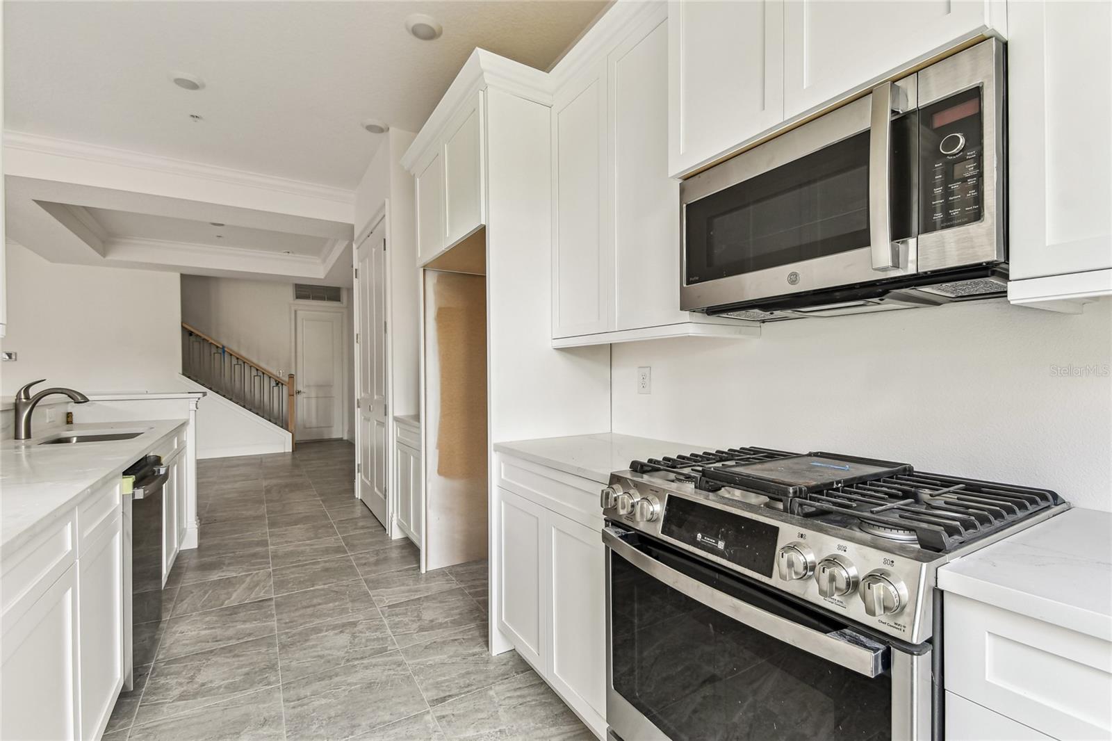 HIDDEN CREEK AT LAKEWOOD RANCH - Residential