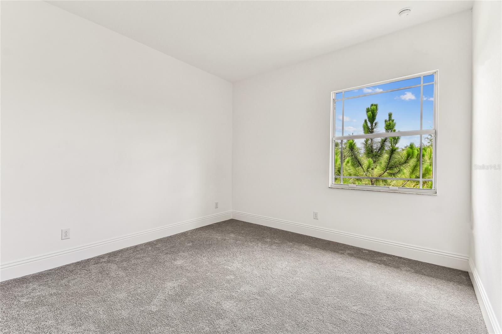 HIDDEN CREEK AT LAKEWOOD RANCH - Residential