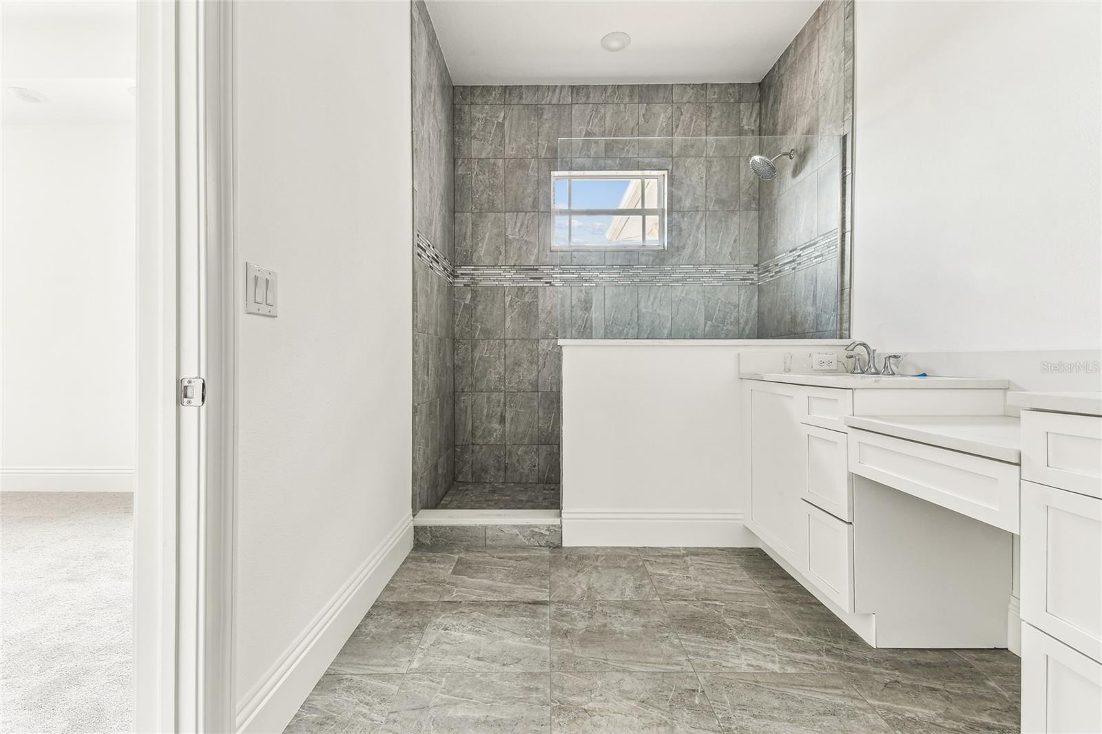 HIDDEN CREEK AT LAKEWOOD RANCH - Residential