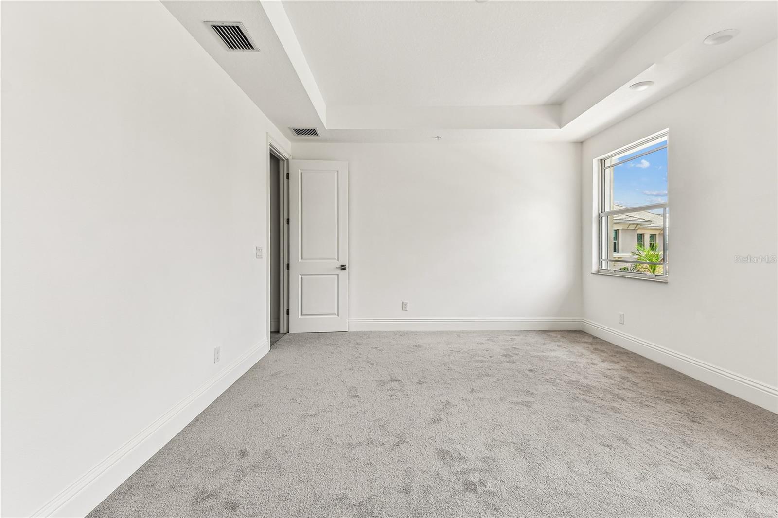 HIDDEN CREEK AT LAKEWOOD RANCH - Residential