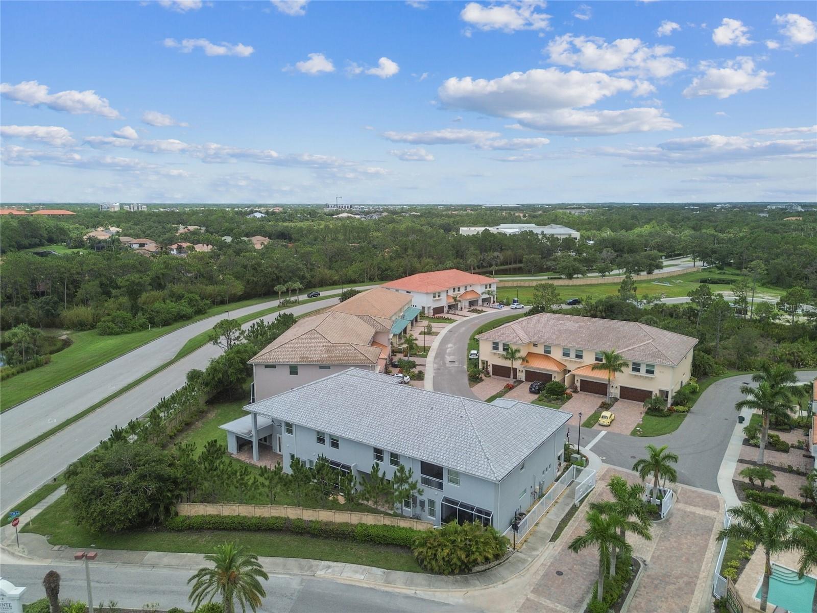 HIDDEN CREEK AT LAKEWOOD RANCH - Residential