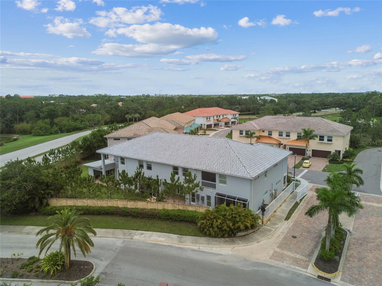 HIDDEN CREEK AT LAKEWOOD RANCH - Residential