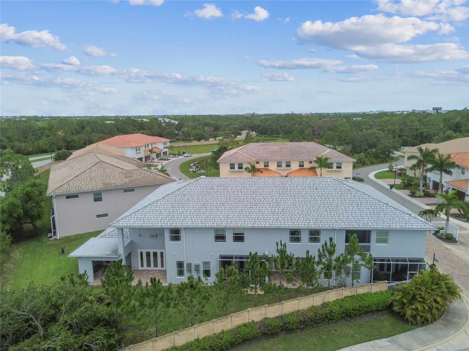 HIDDEN CREEK AT LAKEWOOD RANCH - Residential