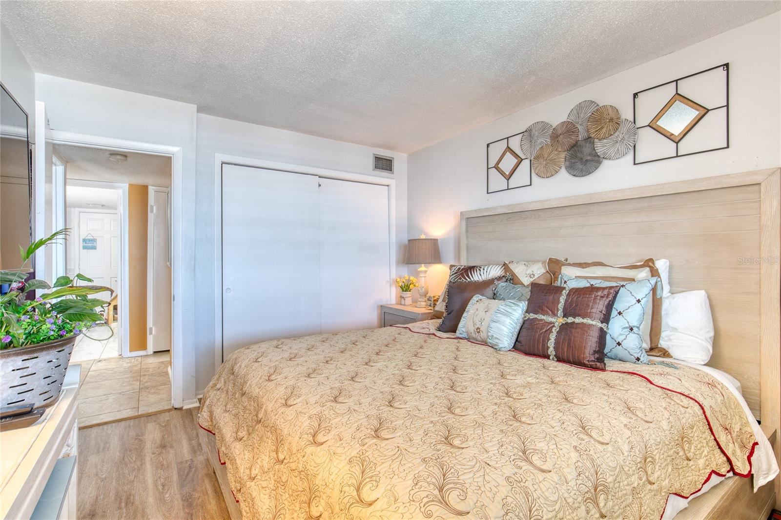 ORMOND CONDO CLUB - Residential