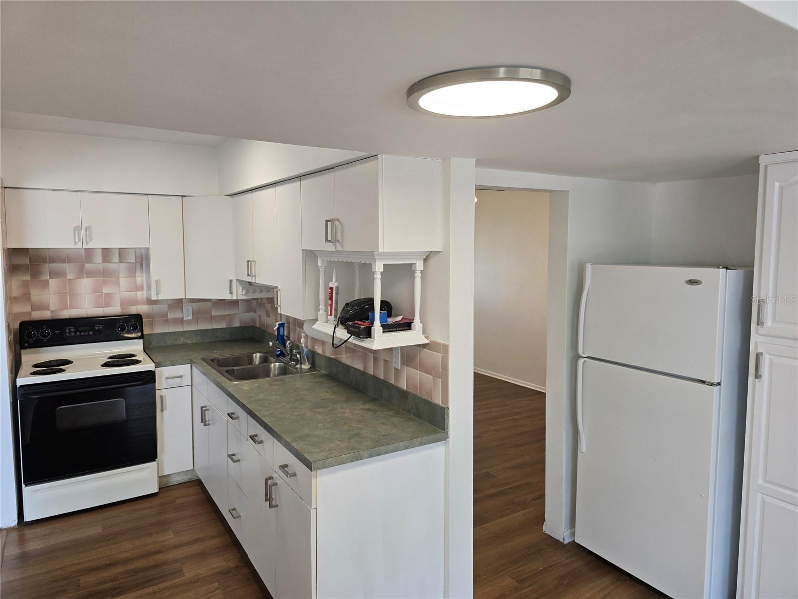 SHANGRI-LA APT PARK - Residential
