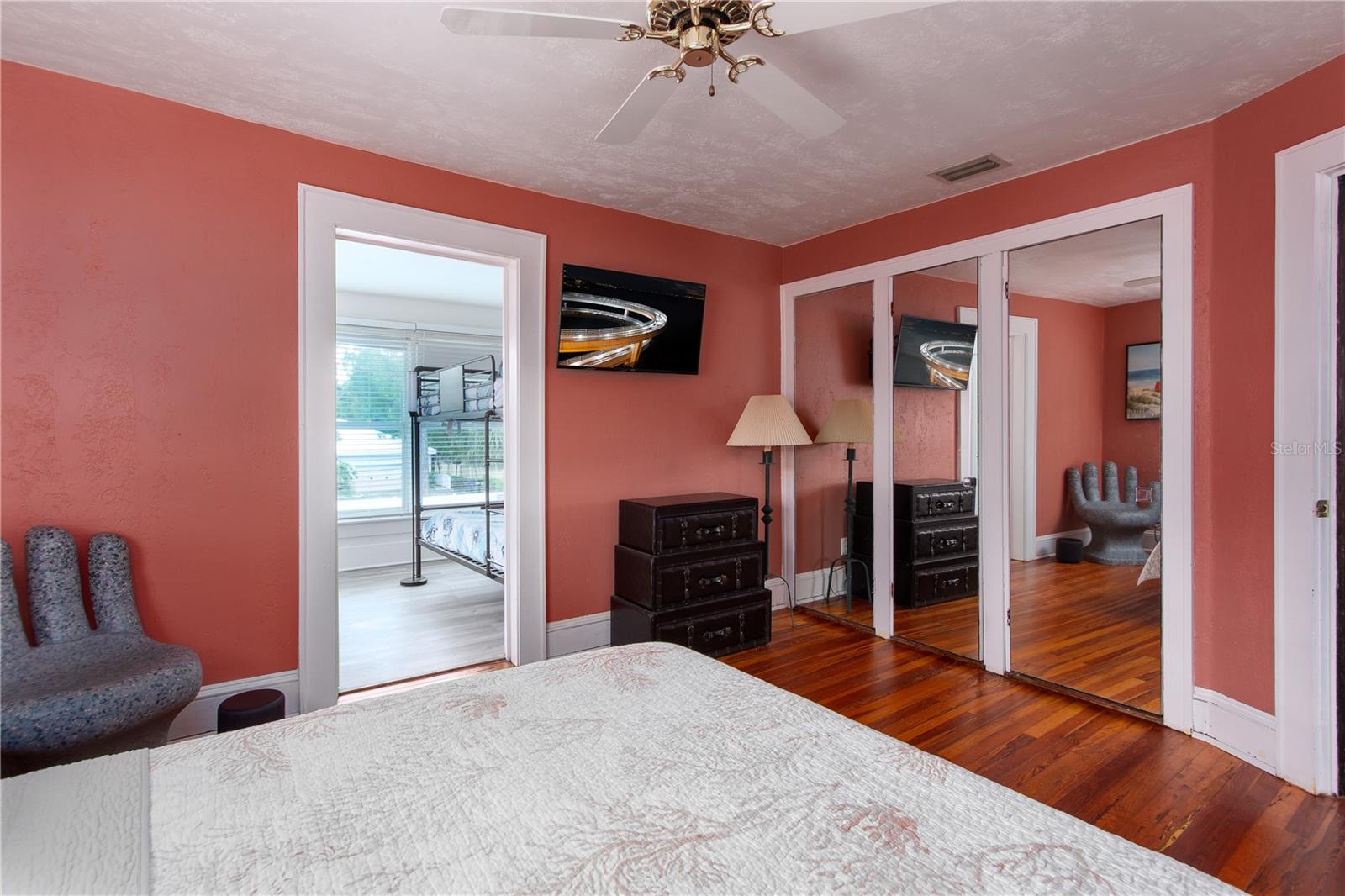 MAGNOLIA PARK - Commercial Sale