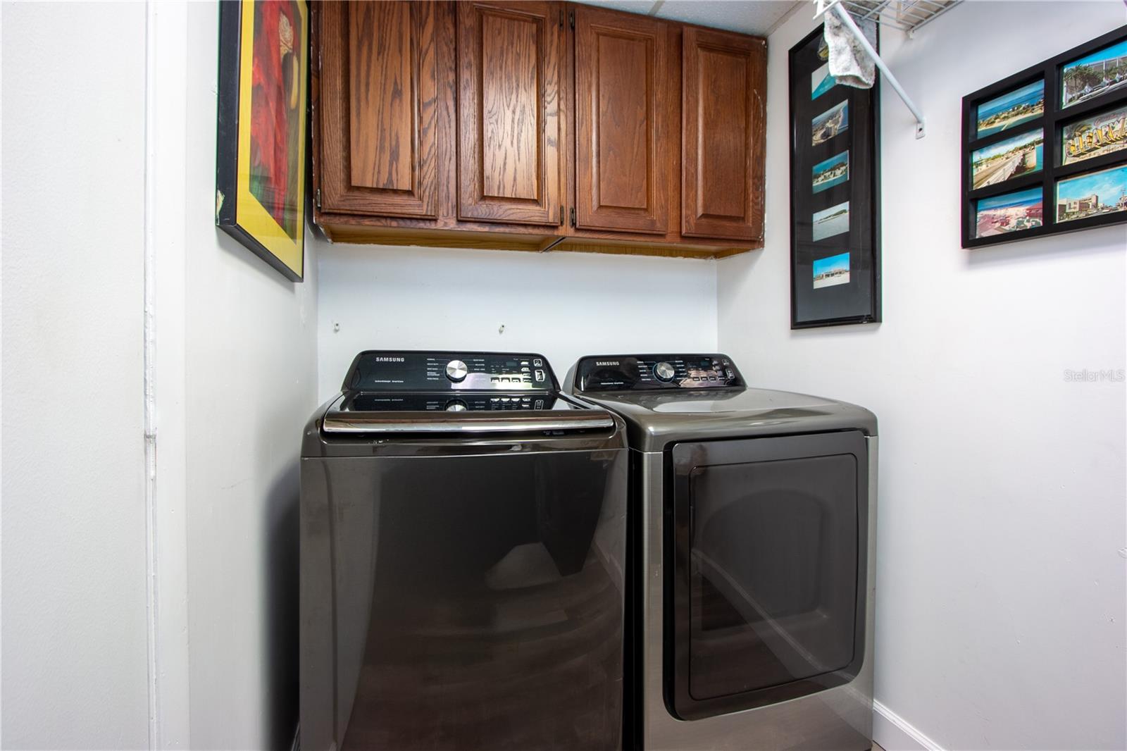 MAGNOLIA PARK - Commercial Sale