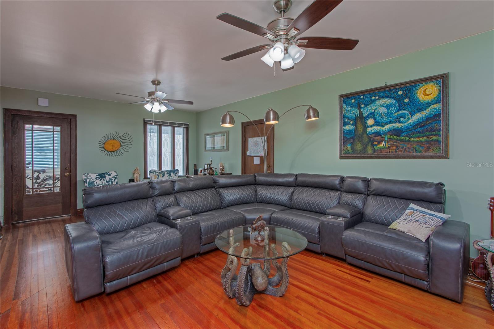 MAGNOLIA PARK - Commercial Sale