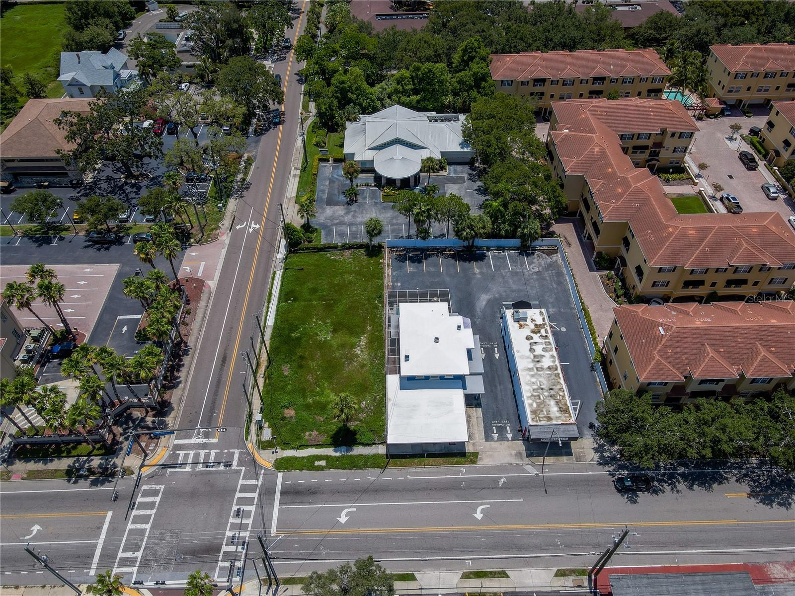 MAGNOLIA PARK - Commercial Sale