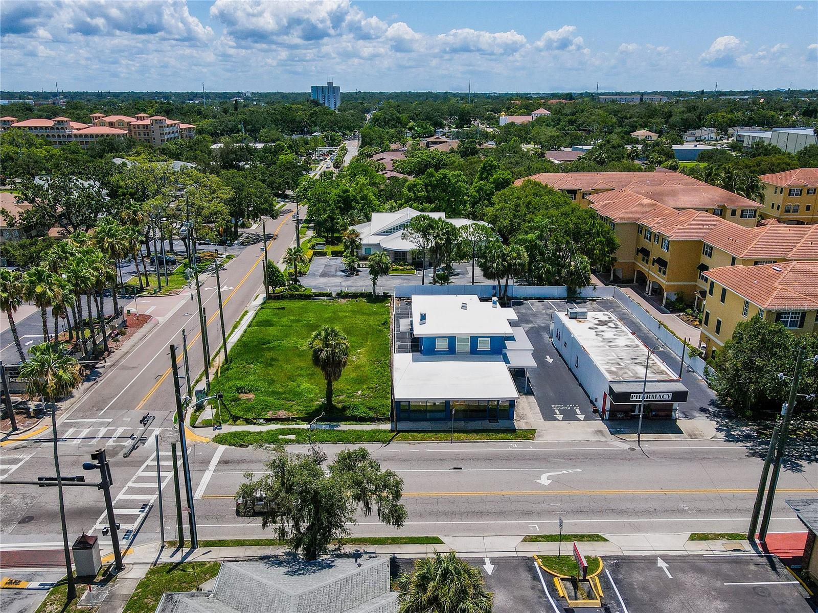 MAGNOLIA PARK - Commercial Sale