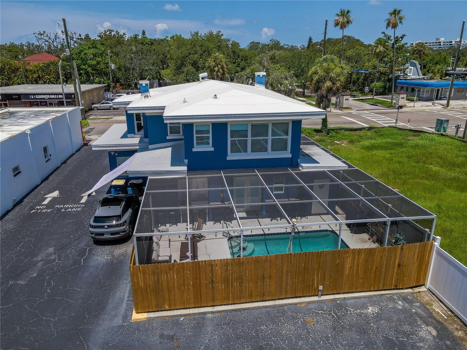 MAGNOLIA PARK - Commercial Sale