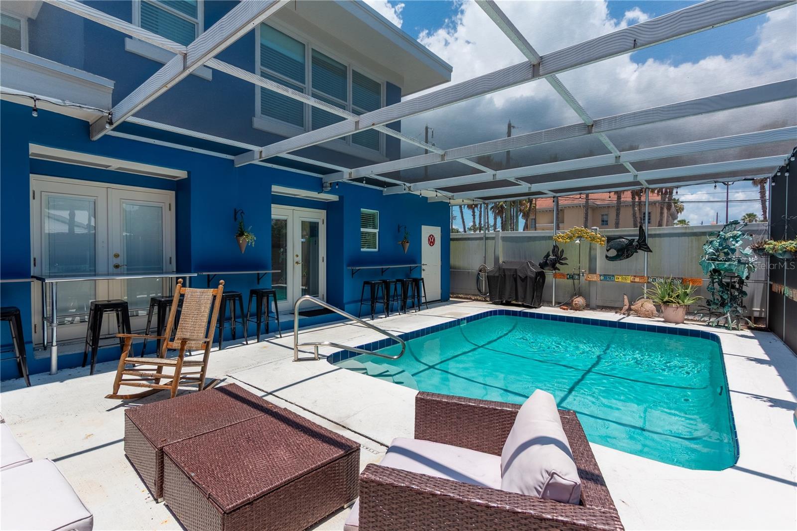MAGNOLIA PARK - Commercial Sale