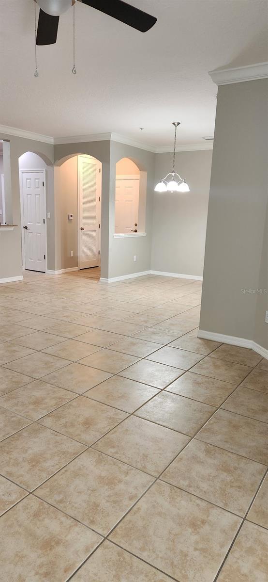 LAKESIDE/LKS/WINDERMERE - Residential Lease