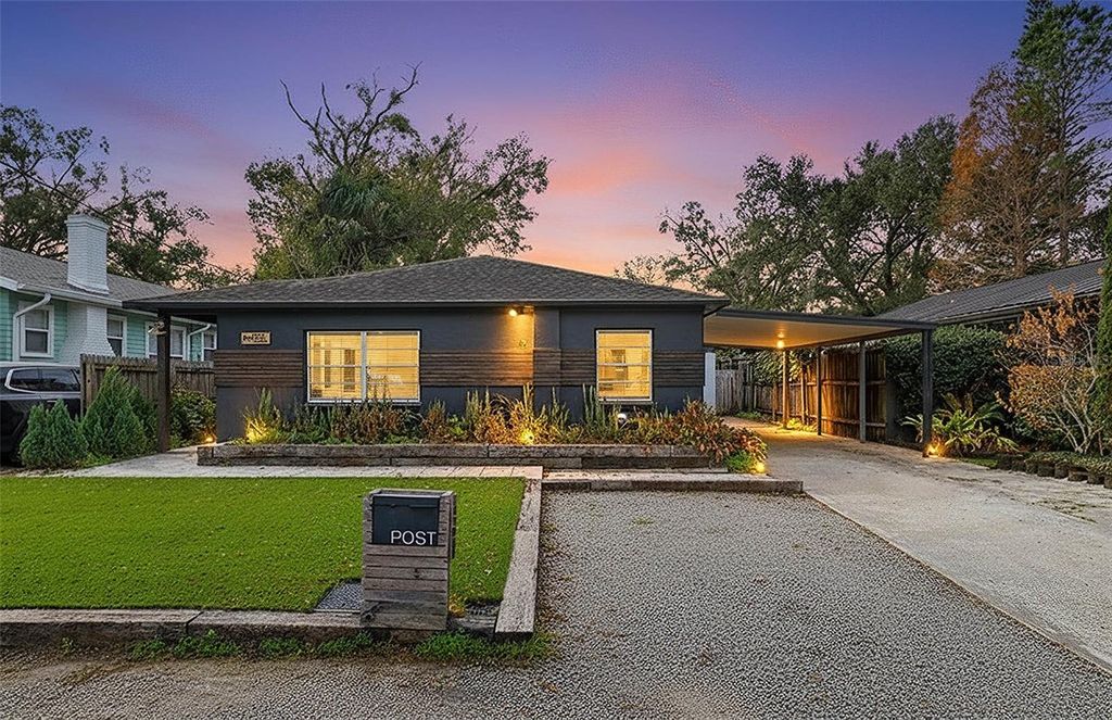 Photo of 314 W Alva Street, Tampa, FL 33603 (MLS # TB8496178)