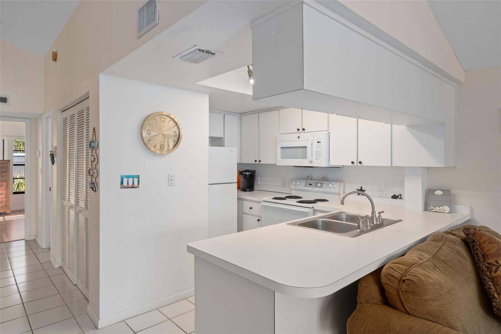 LAKE TARPON VILLAS CONDO - Residential