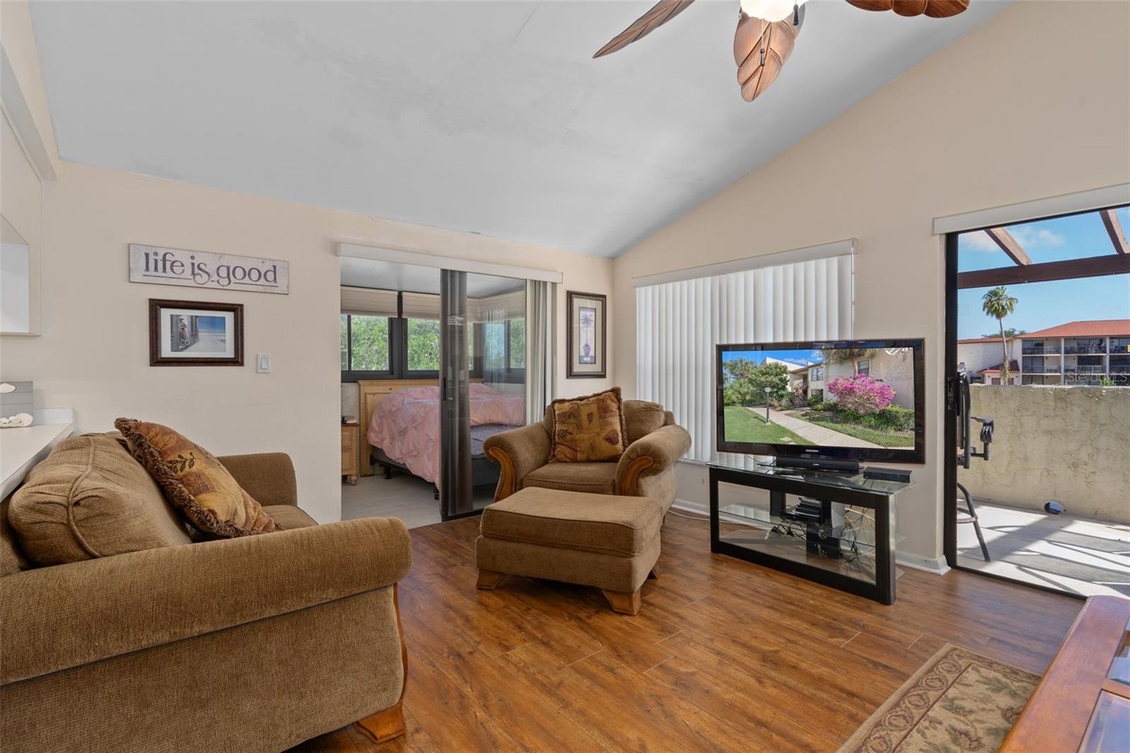 LAKE TARPON VILLAS CONDO - Residential