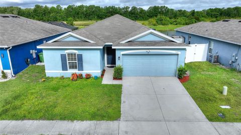 A home in WINTER HAVEN