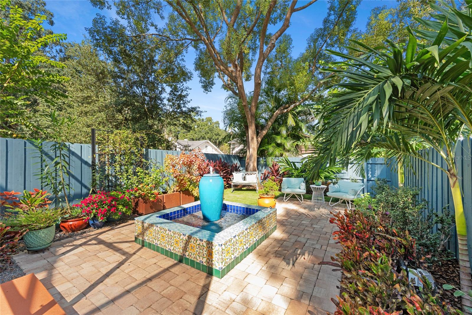 1101 ELMWOOD STREET 1101