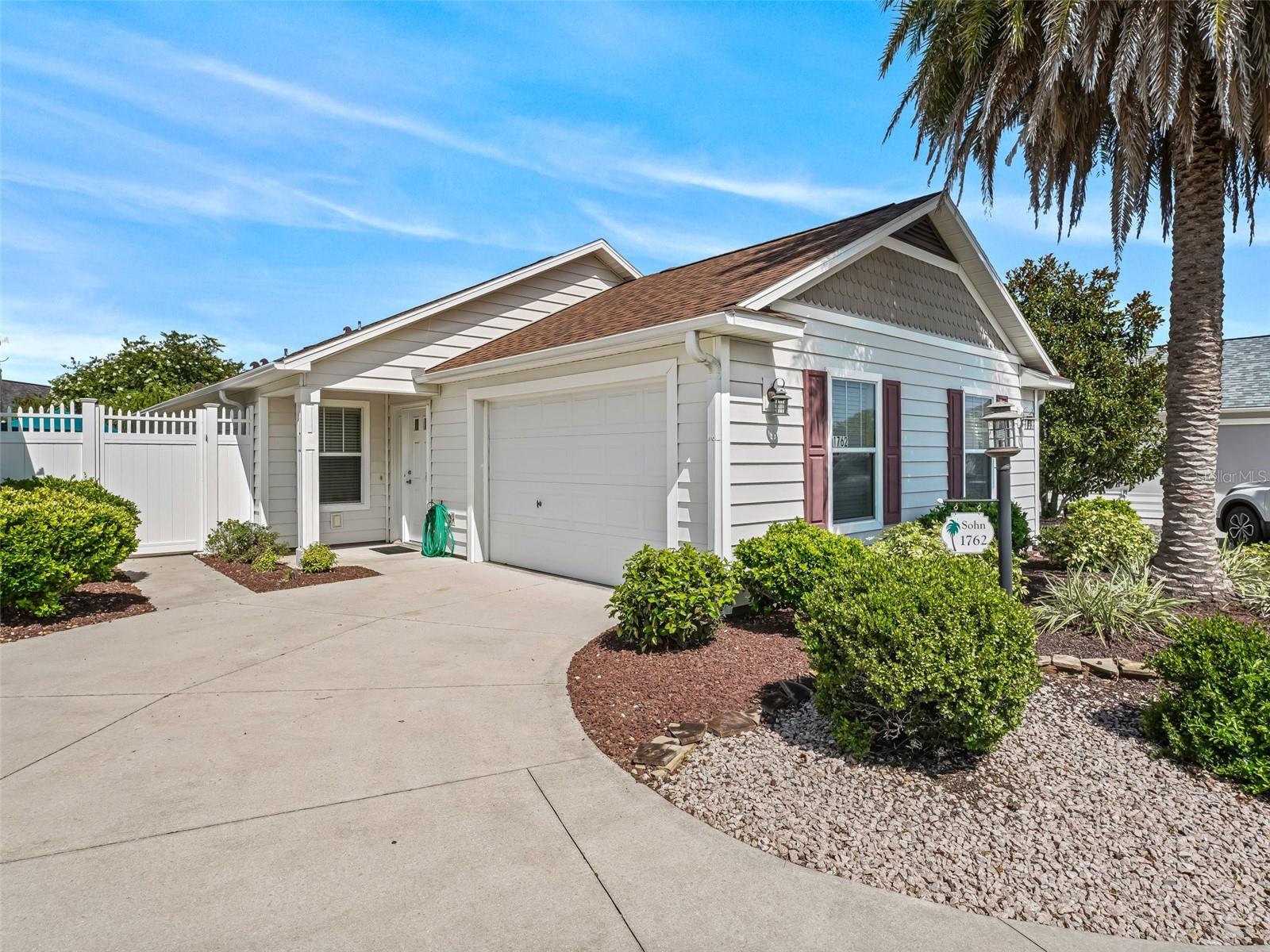 1762 MEADOWLARK AVENUE