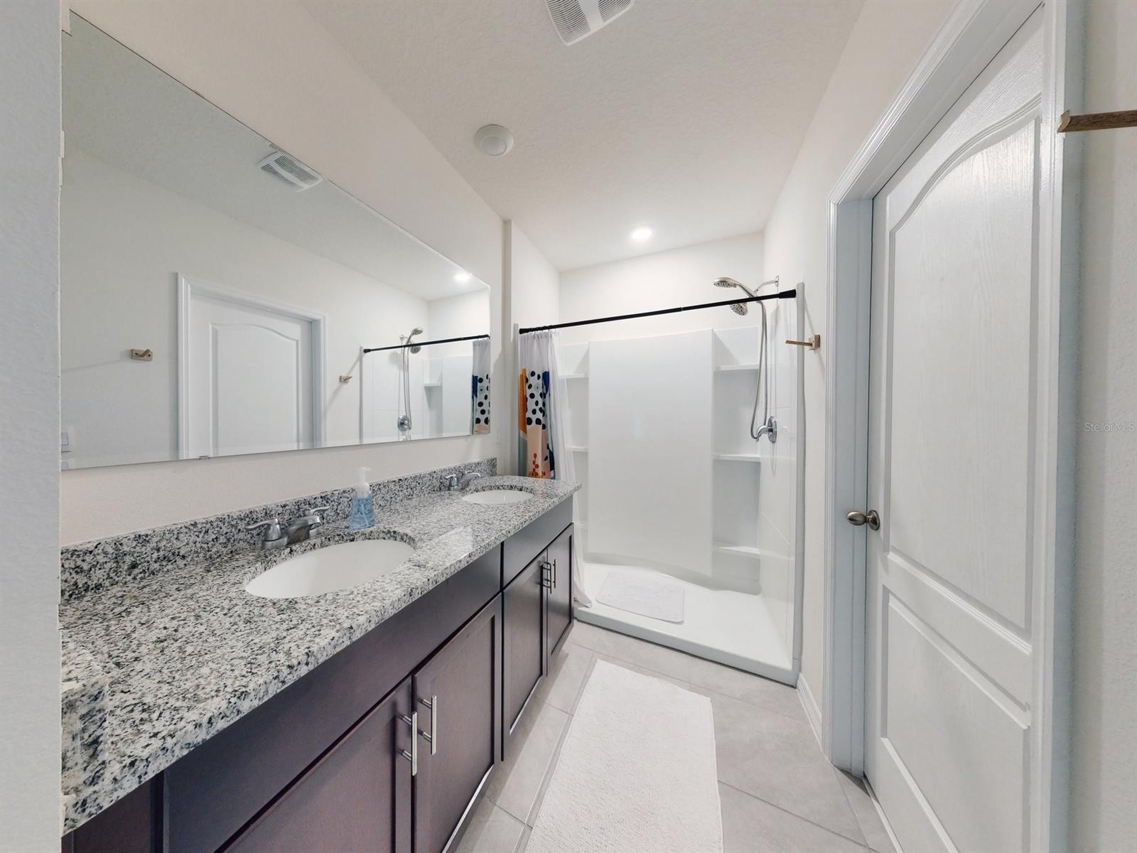 Bella Oaks - Residential