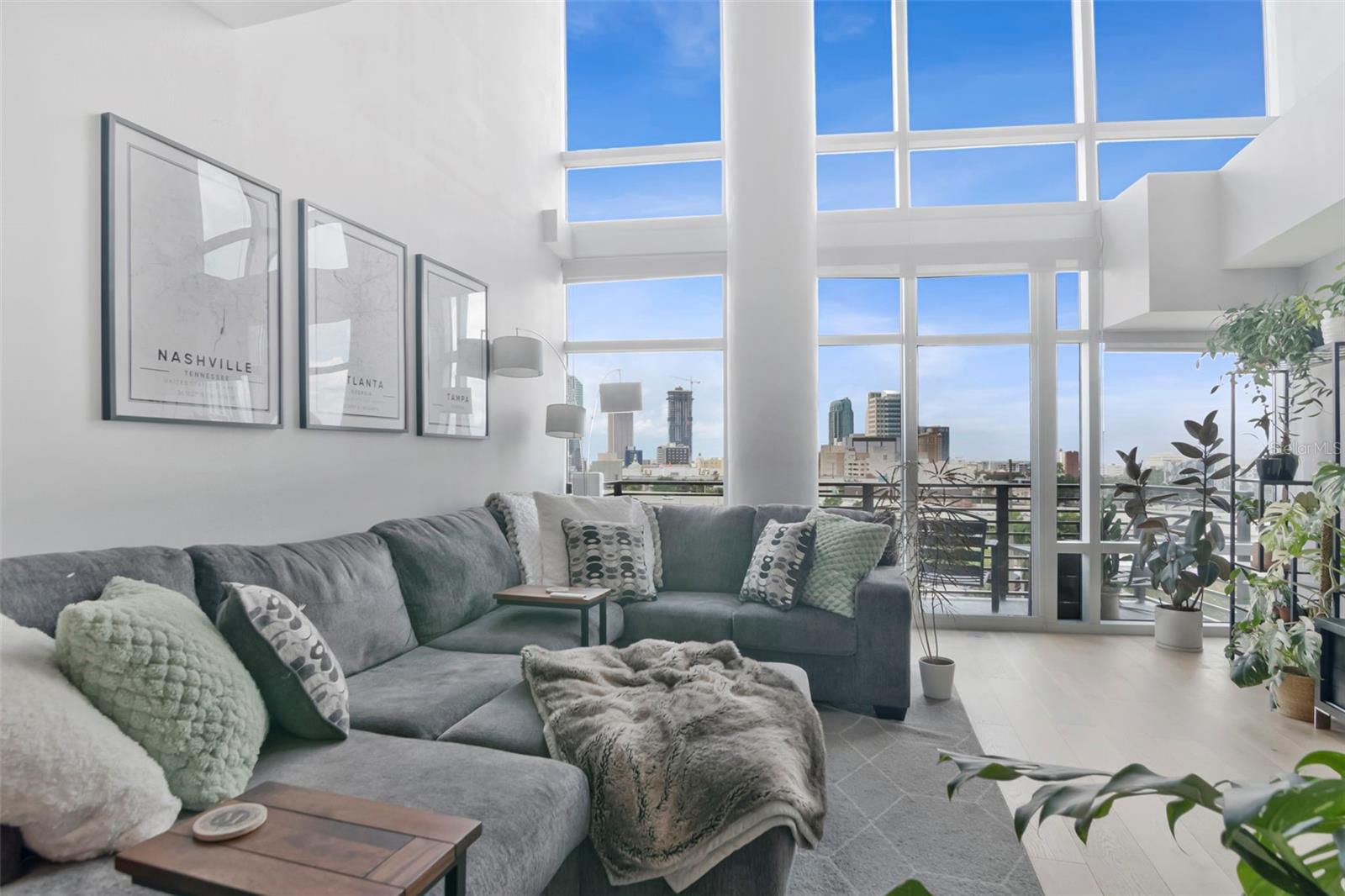 1120 E KENNEDY BOULEVARD 715