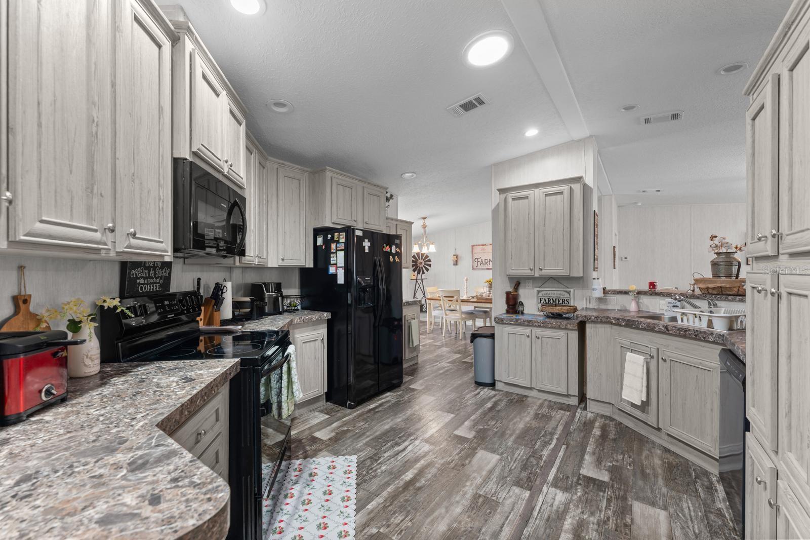 NOT IN A SUBDIVISION - Residential