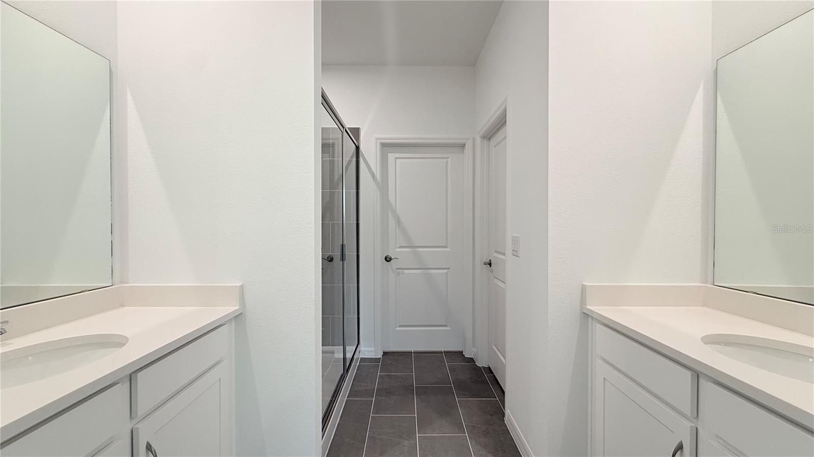 COVERED BRIDGE/LIBERTY BLUFF P - Residential Lease