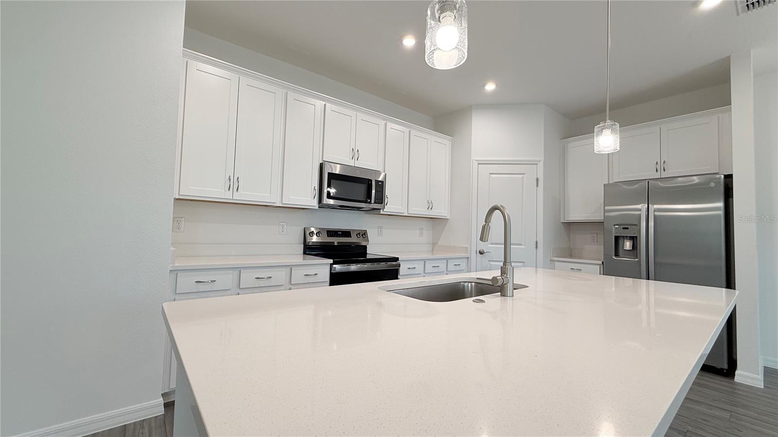 COVERED BRIDGE/LIBERTY BLUFF P - Residential Lease