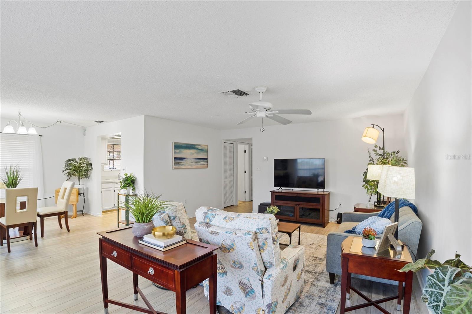 HAMMOCK PINE VILLAGE - Residential