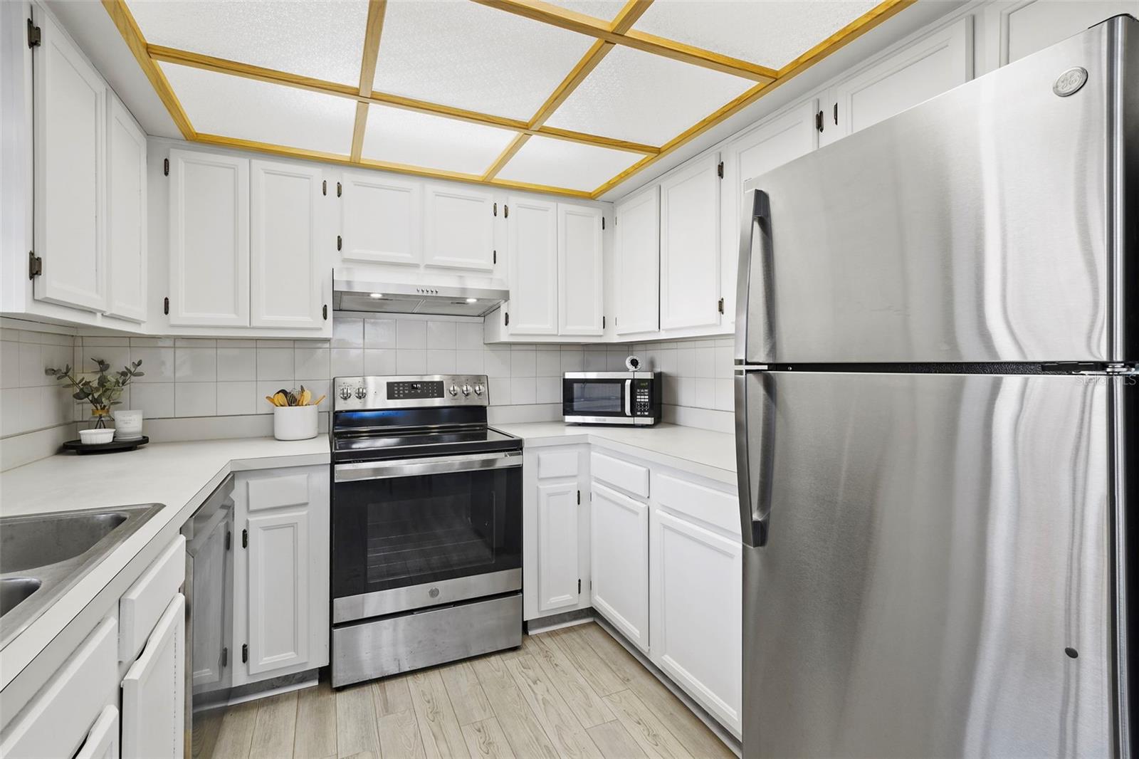 HAMMOCK PINE VILLAGE - Residential