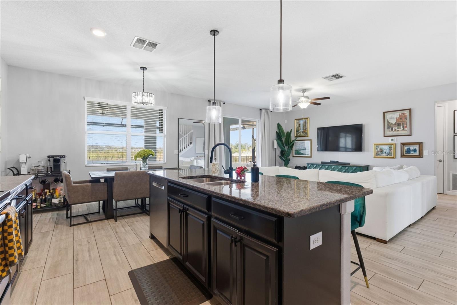 BELMONT - Residential