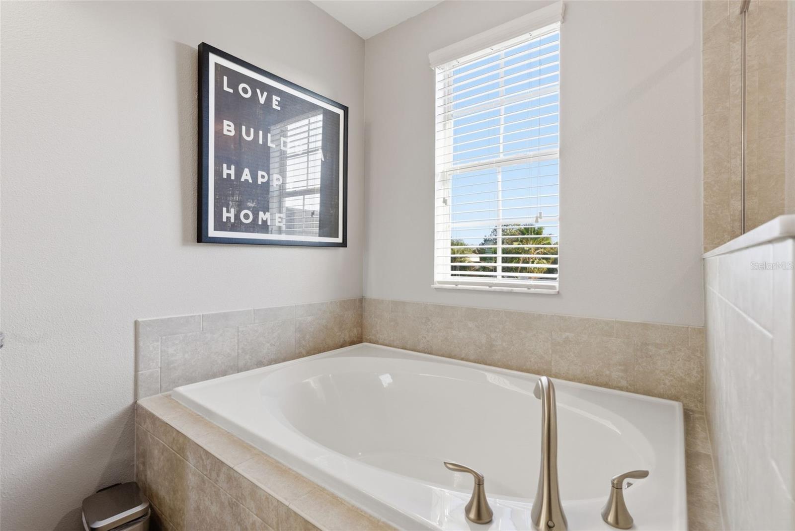 BELMONT - Residential