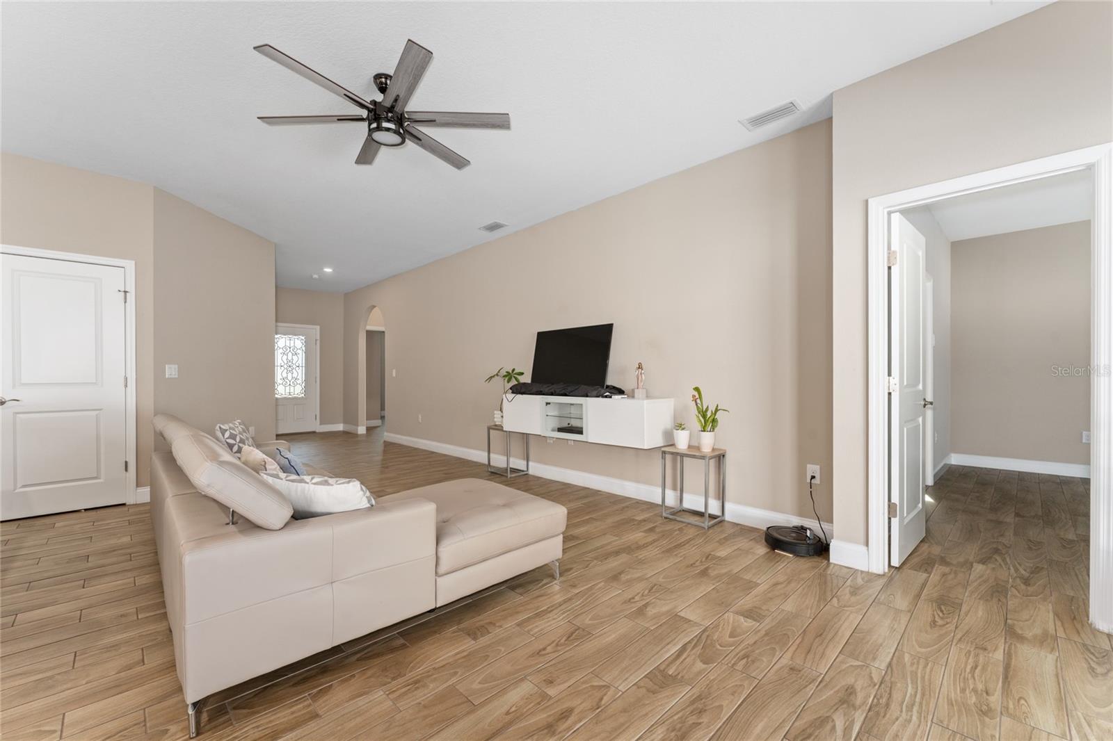 POINCIANA NBRHD 02 VILLAGE 08 - Residential Lease