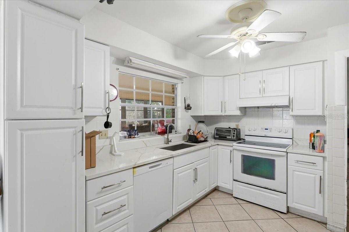 NORTH SHORE HILLS ADD - Residential