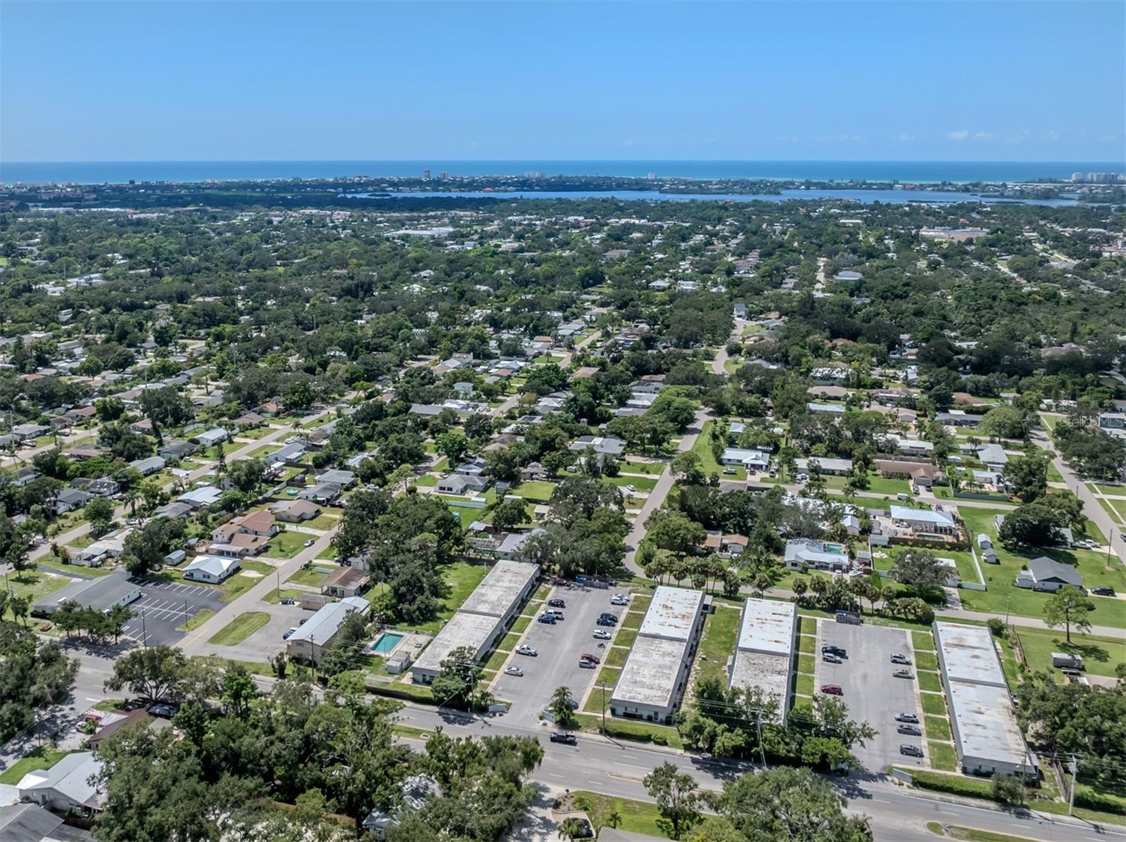 LUCAYA COUNTRY CLUB VILLAGE - Residential