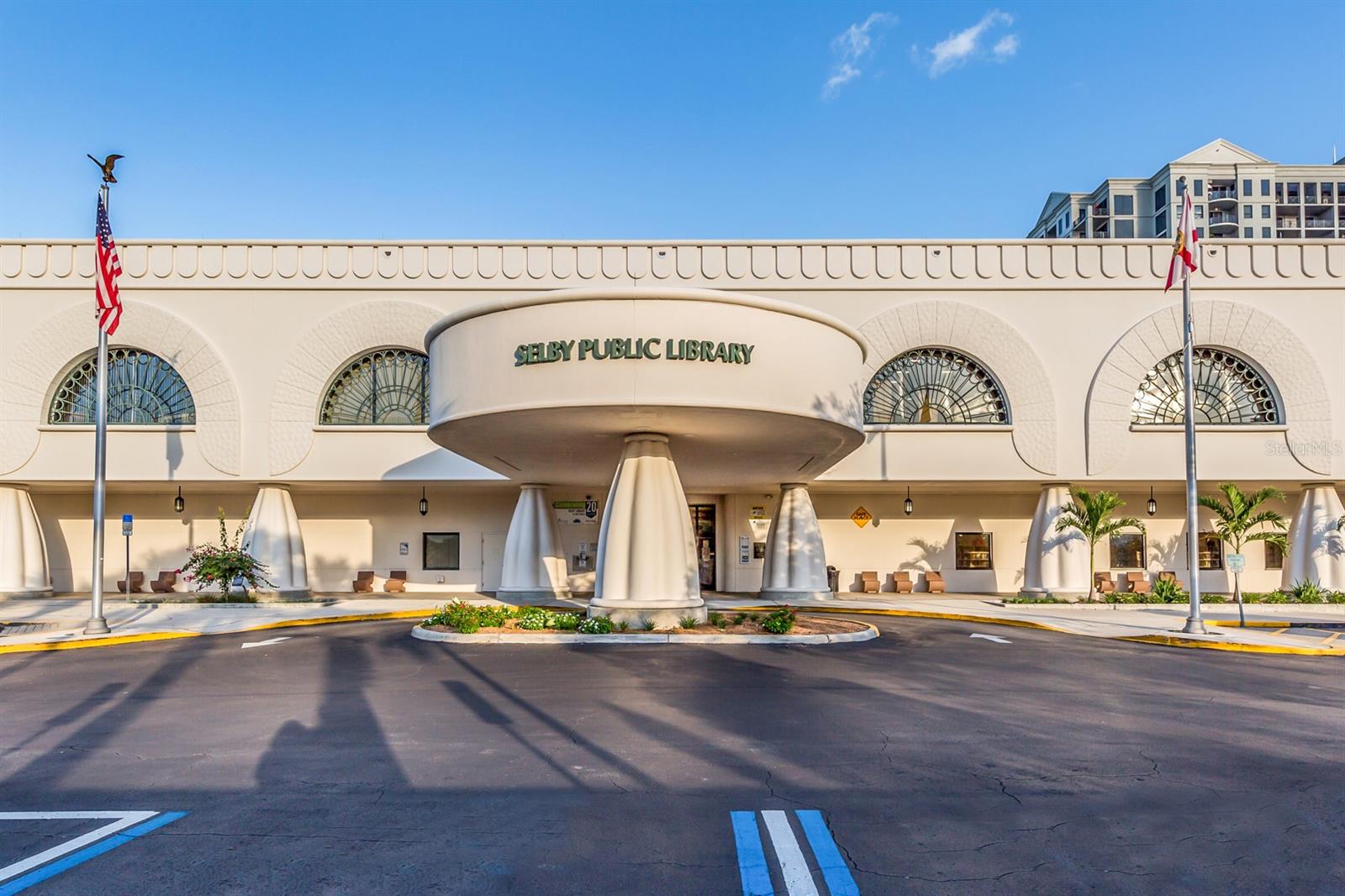 LUCAYA COUNTRY CLUB VILLAGE - Residential