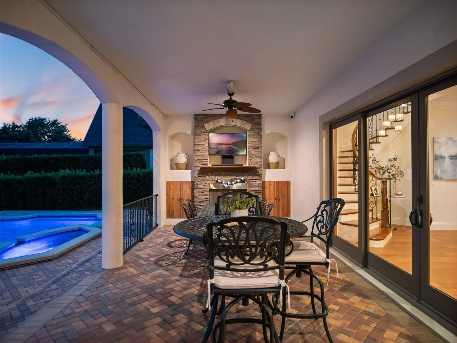 JOHNS LANDING - Residential