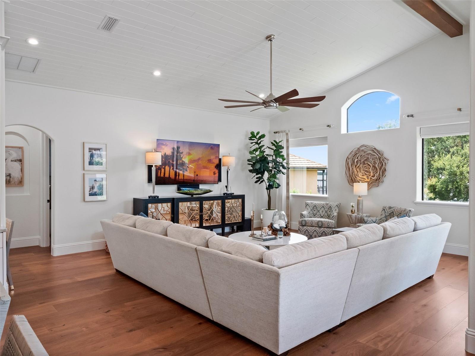 JOHNS LANDING - Residential