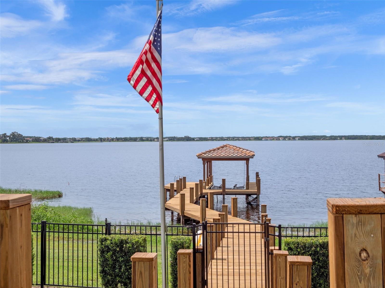 JOHNS LANDING - Residential