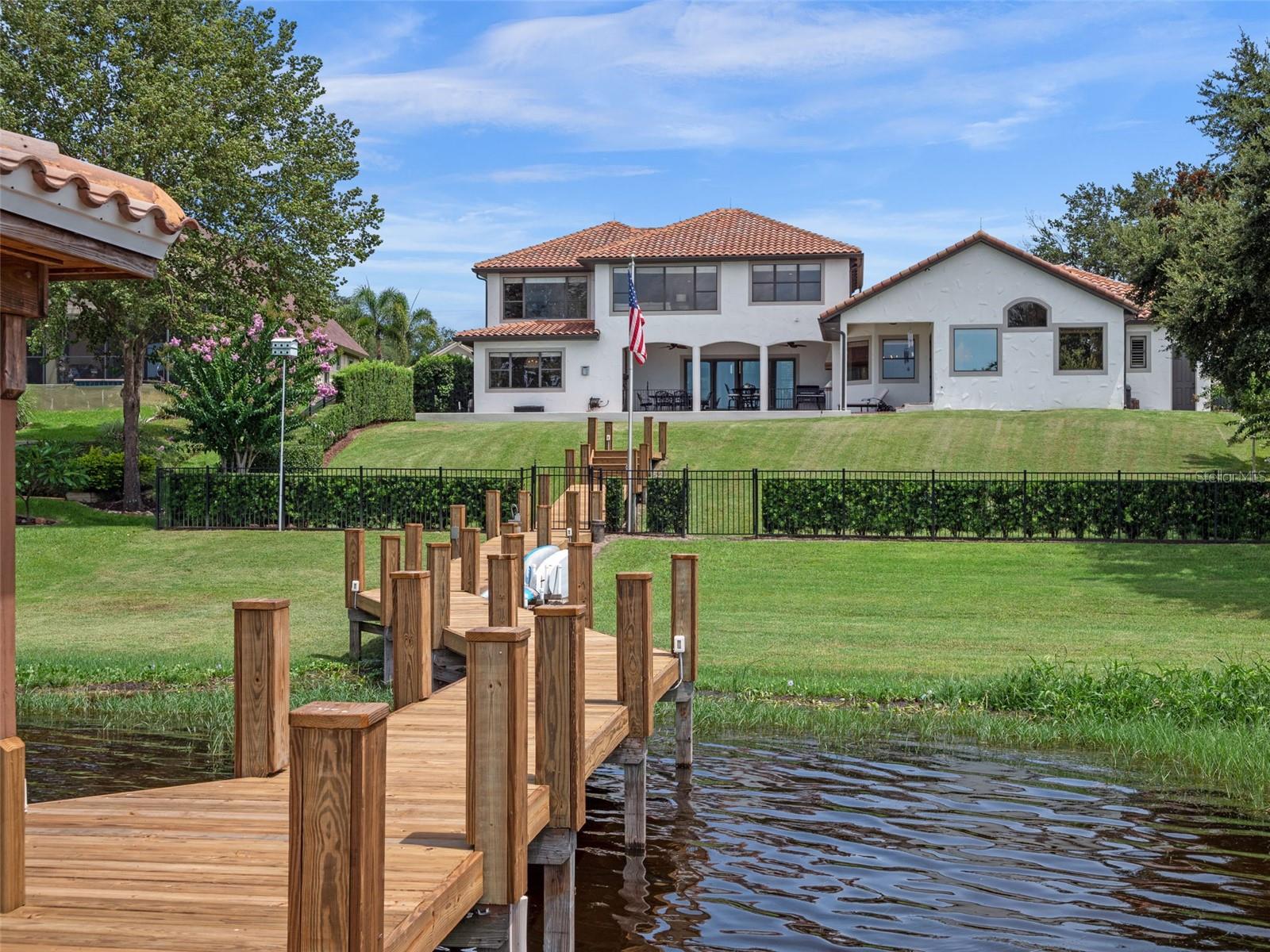 JOHNS LANDING - Residential