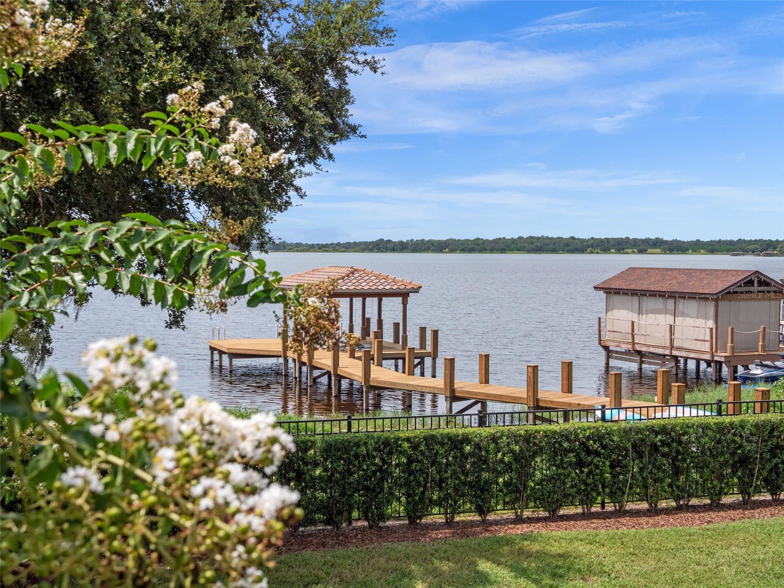 JOHNS LANDING - Residential