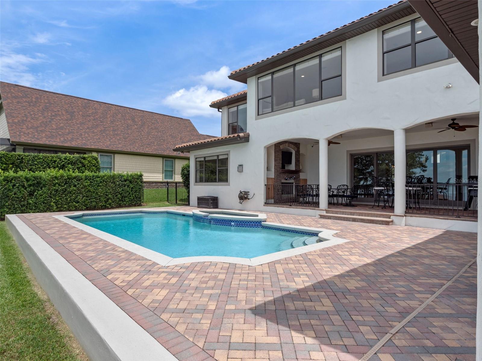 JOHNS LANDING - Residential