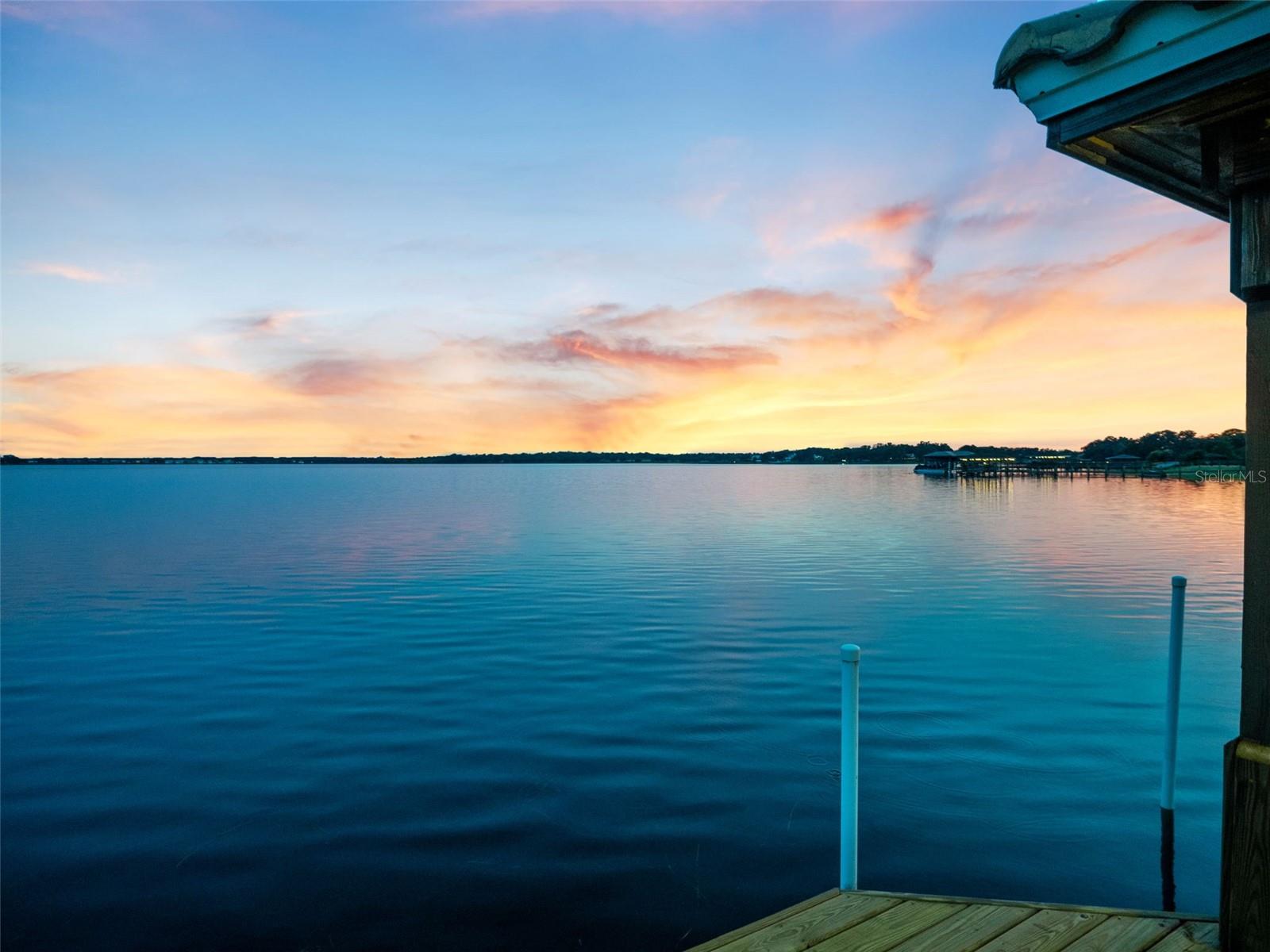 JOHNS LANDING - Residential