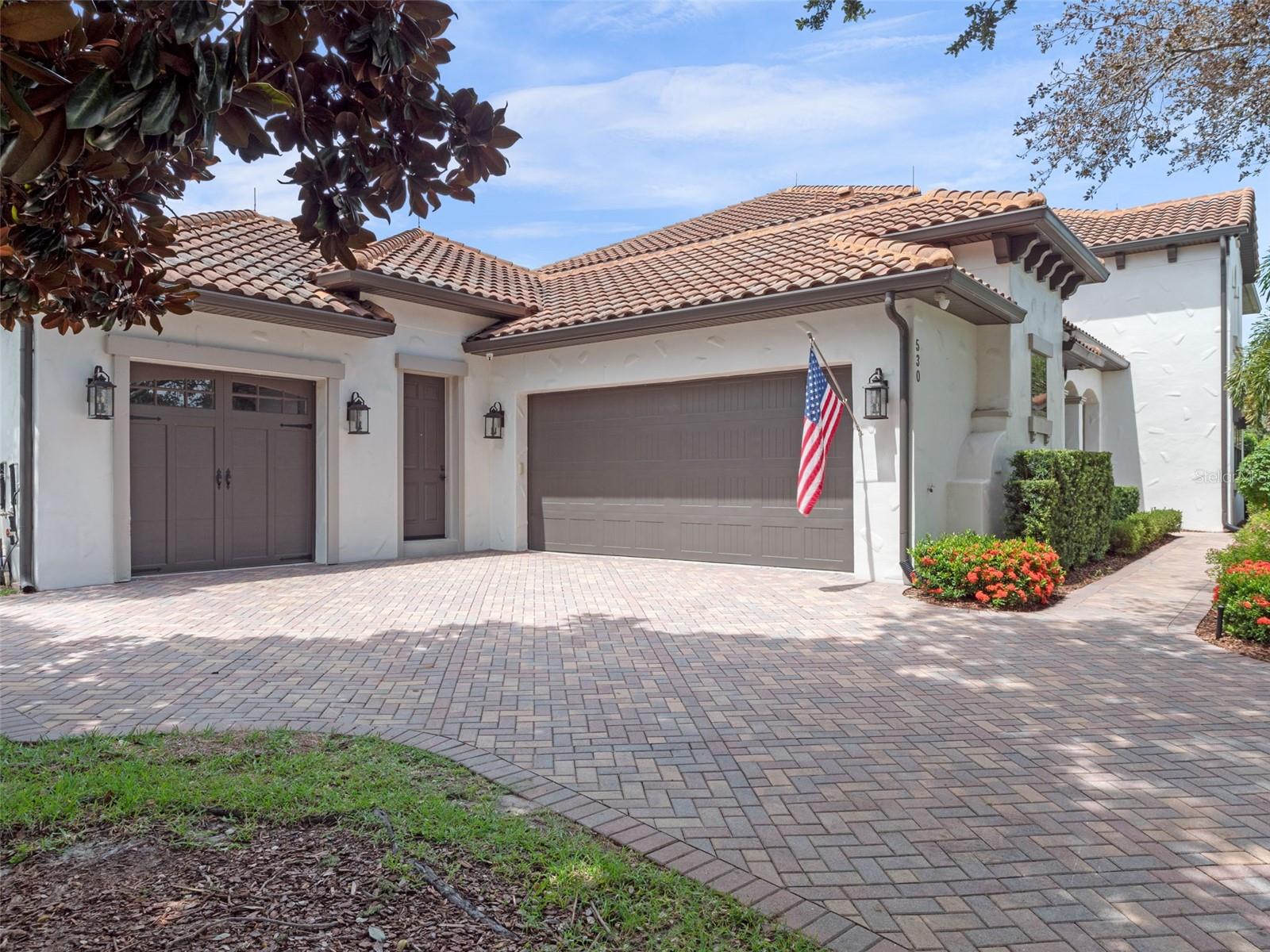 JOHNS LANDING - Residential