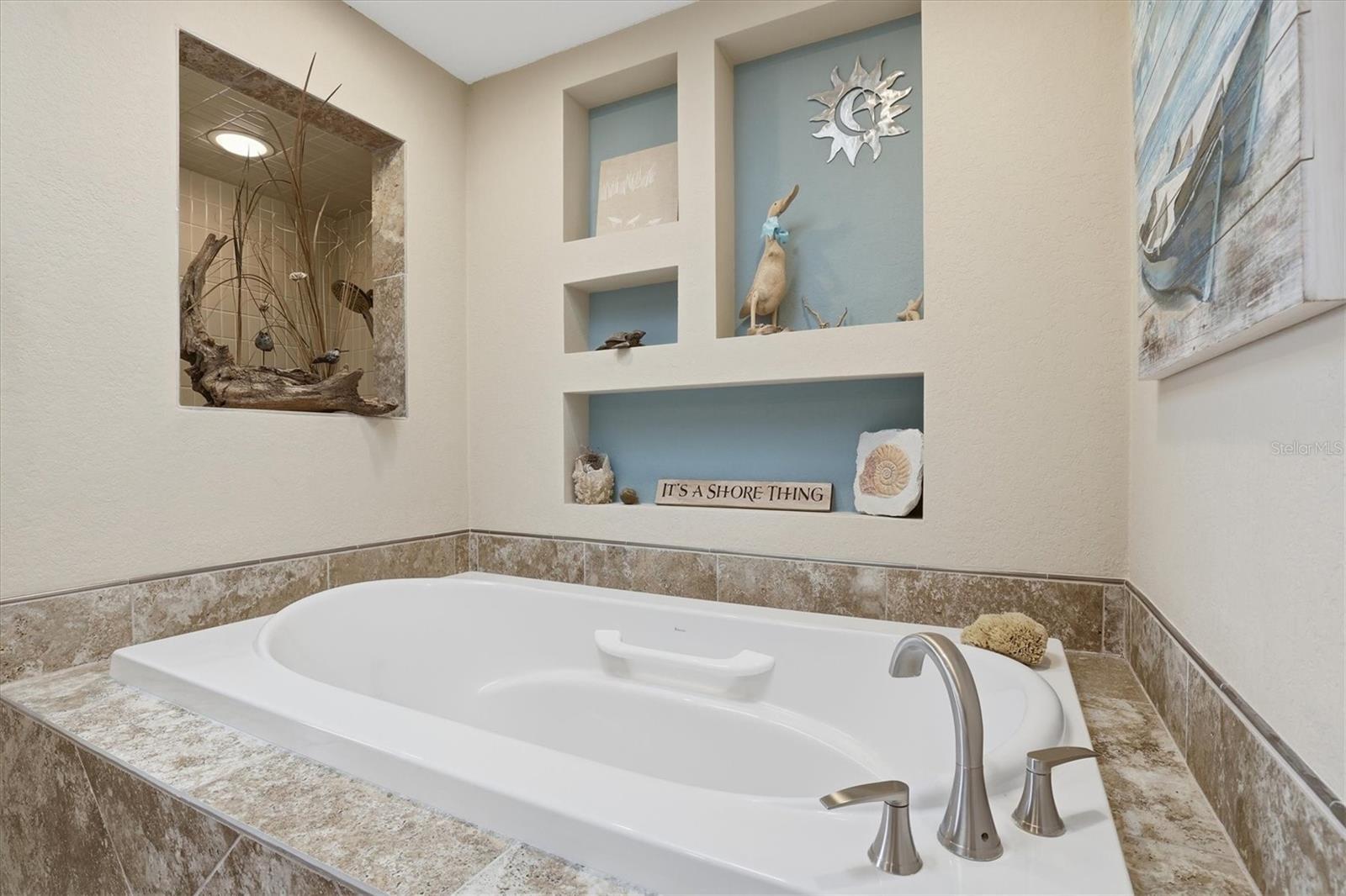 FRESH WATER ESTATES - Residential