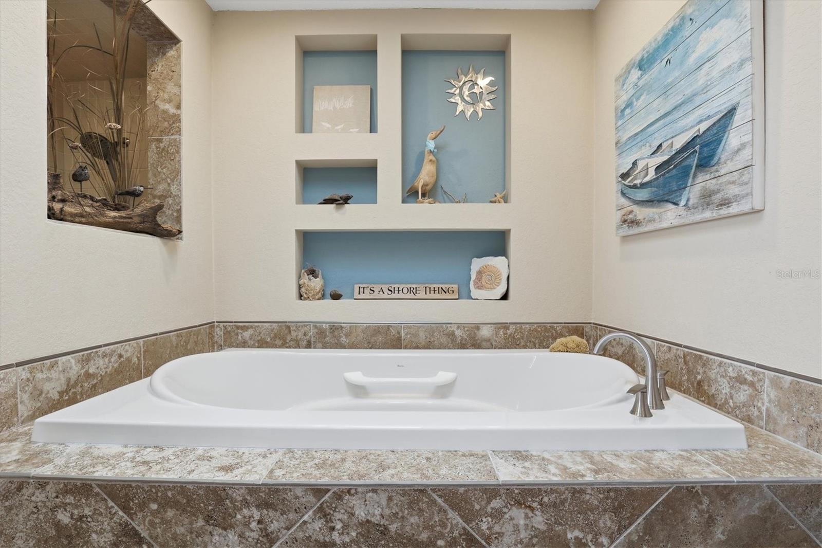 FRESH WATER ESTATES - Residential