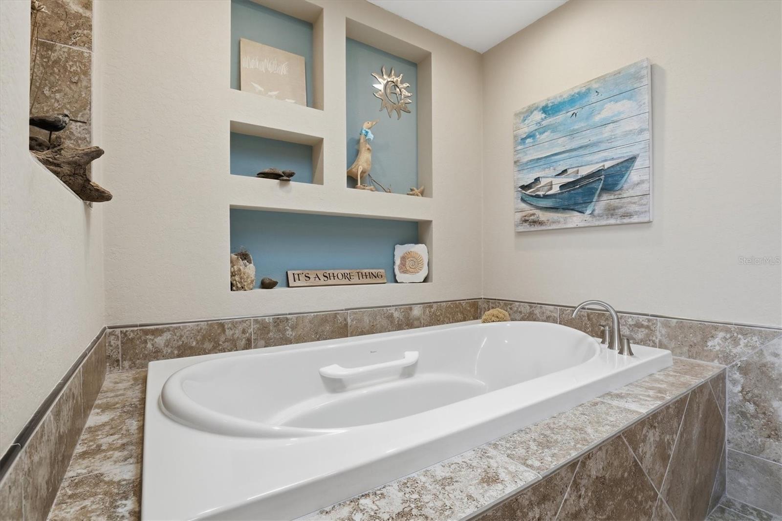 FRESH WATER ESTATES - Residential